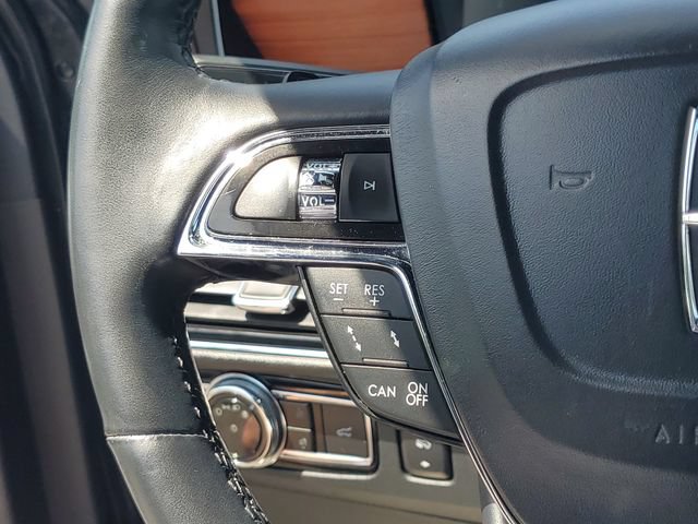 Used 2019 Lincoln Navigator Reserve AWD/4WD image 18