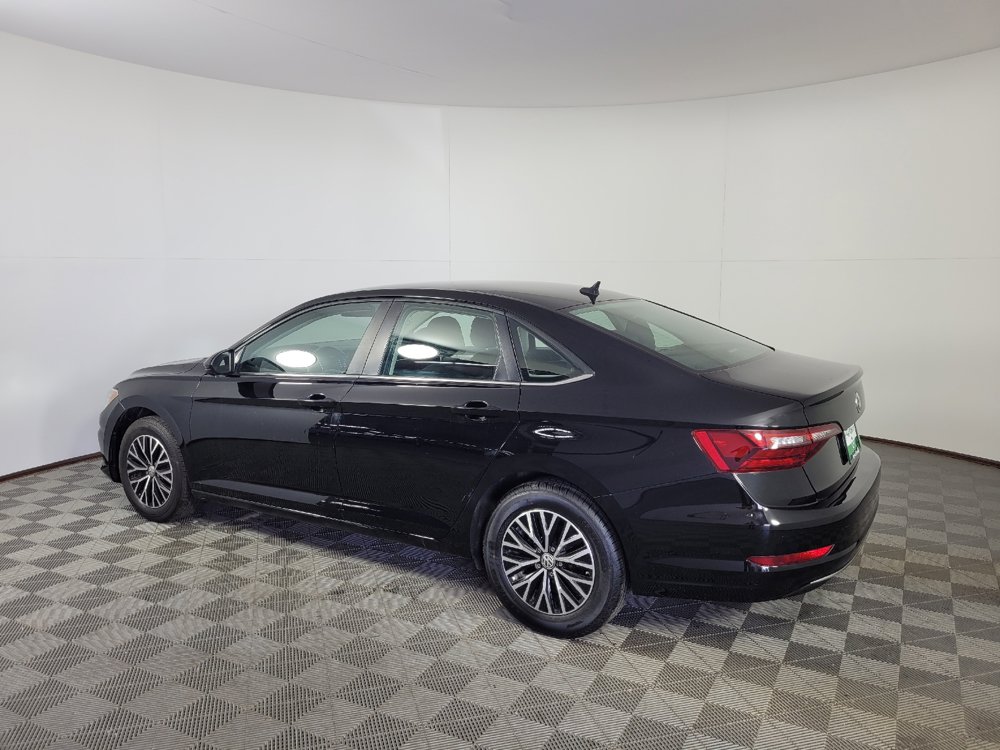Used 2021 Volkswagen Jetta SE FWD image 3