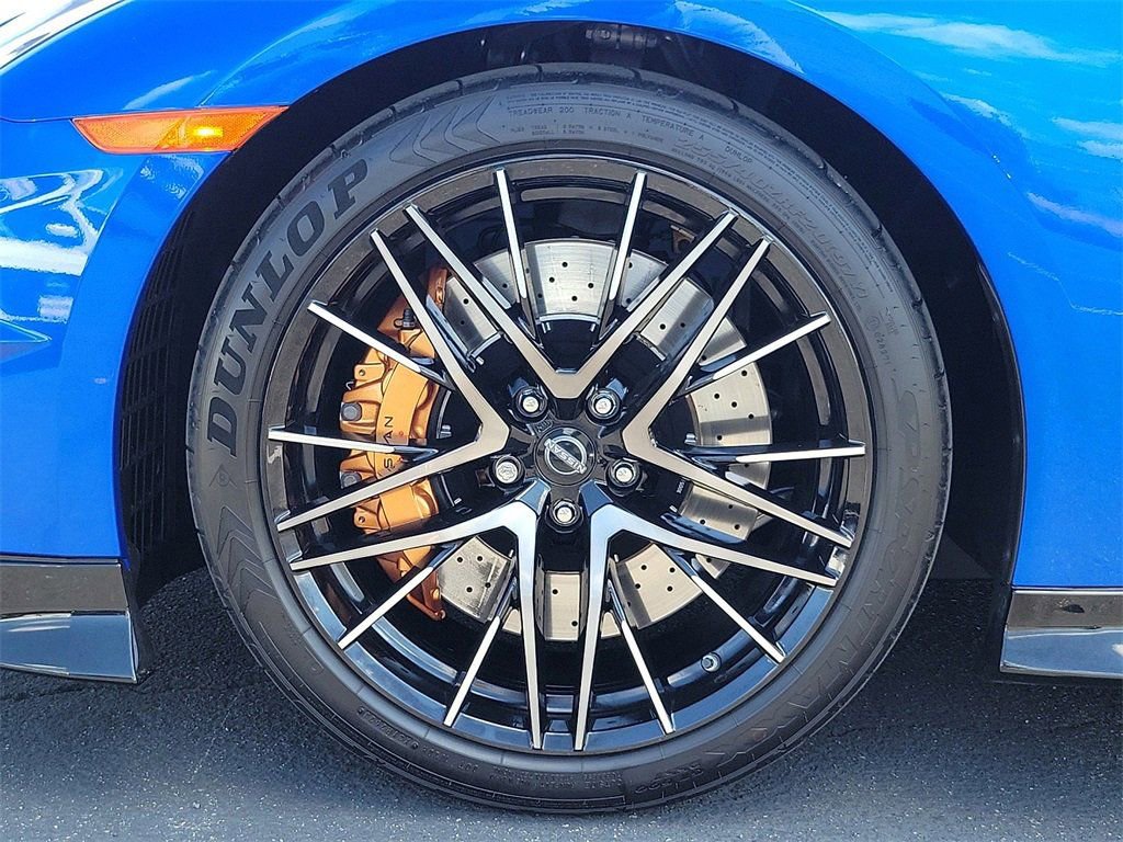 Used 2024 Nissan GT-R Premium w/ Premium Interior Package image 29