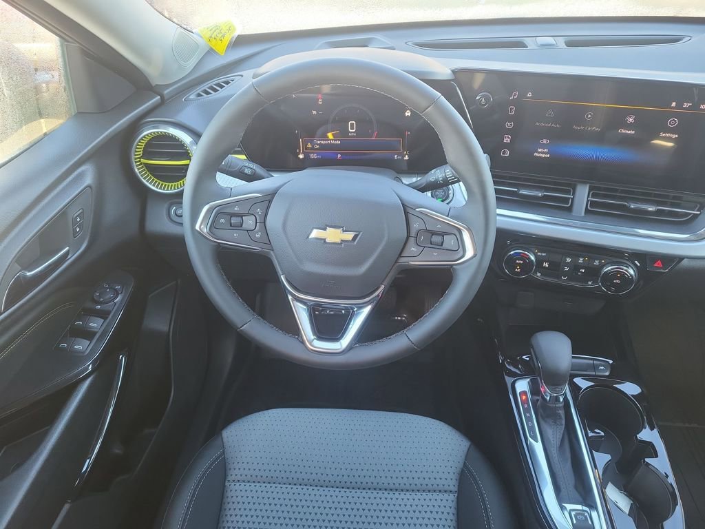 New 2025 Chevrolet Trax LT w/ LT Convenience Package image 14