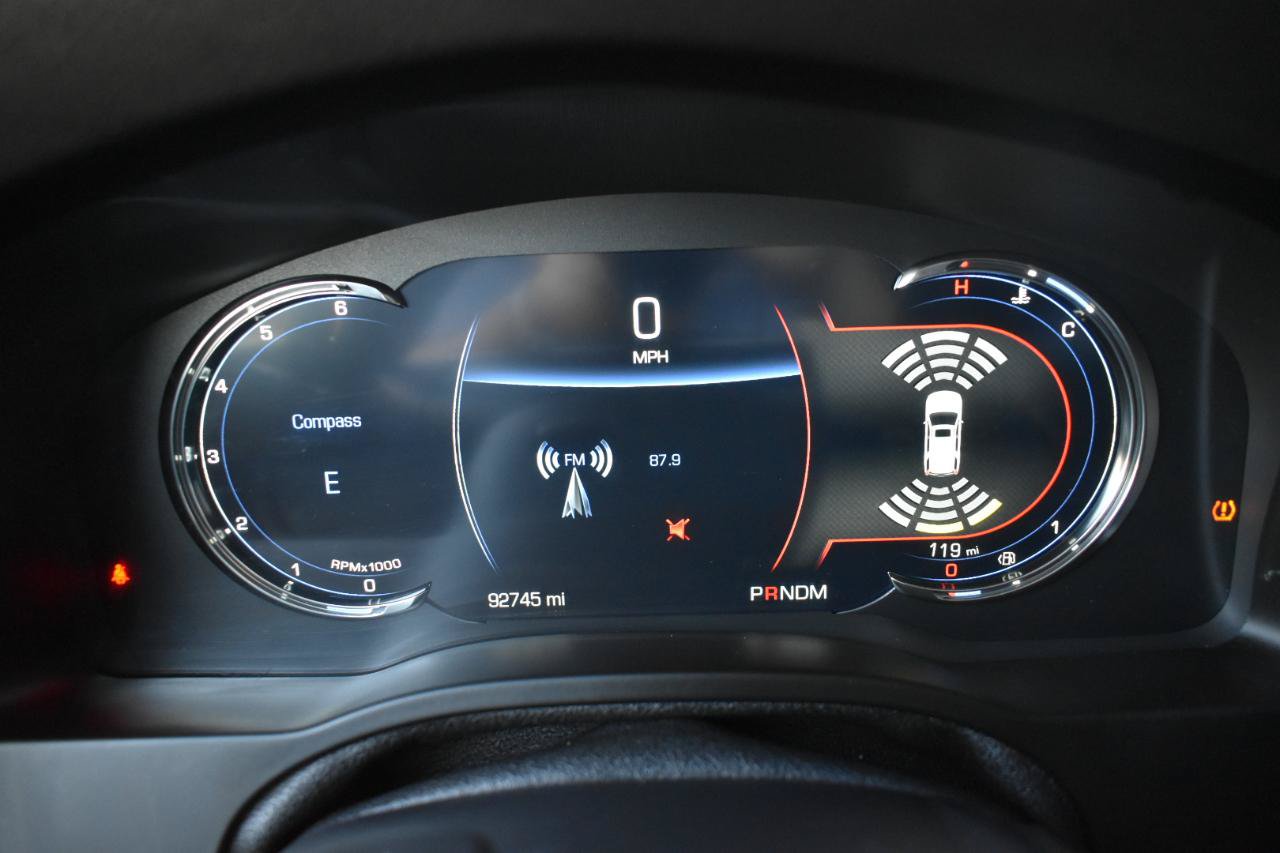 Used 2016 Cadillac Escalade Luxury AWD/4WD image 17
