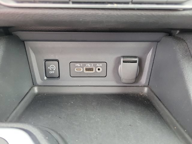 Used 2025 Nissan Sentra SR FWD image 20