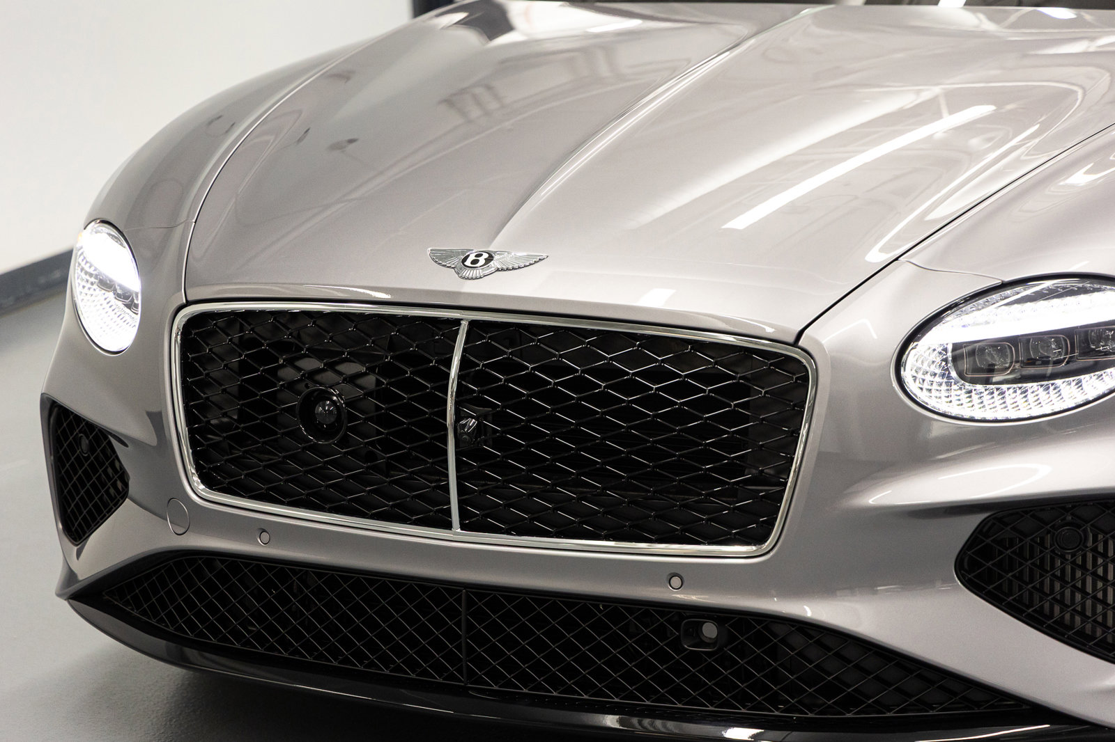 New 2026 Bentley Continental GT AWD/4WD image 9