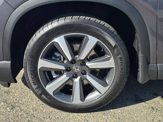 Used 2024 Honda Pilot Touring image 32