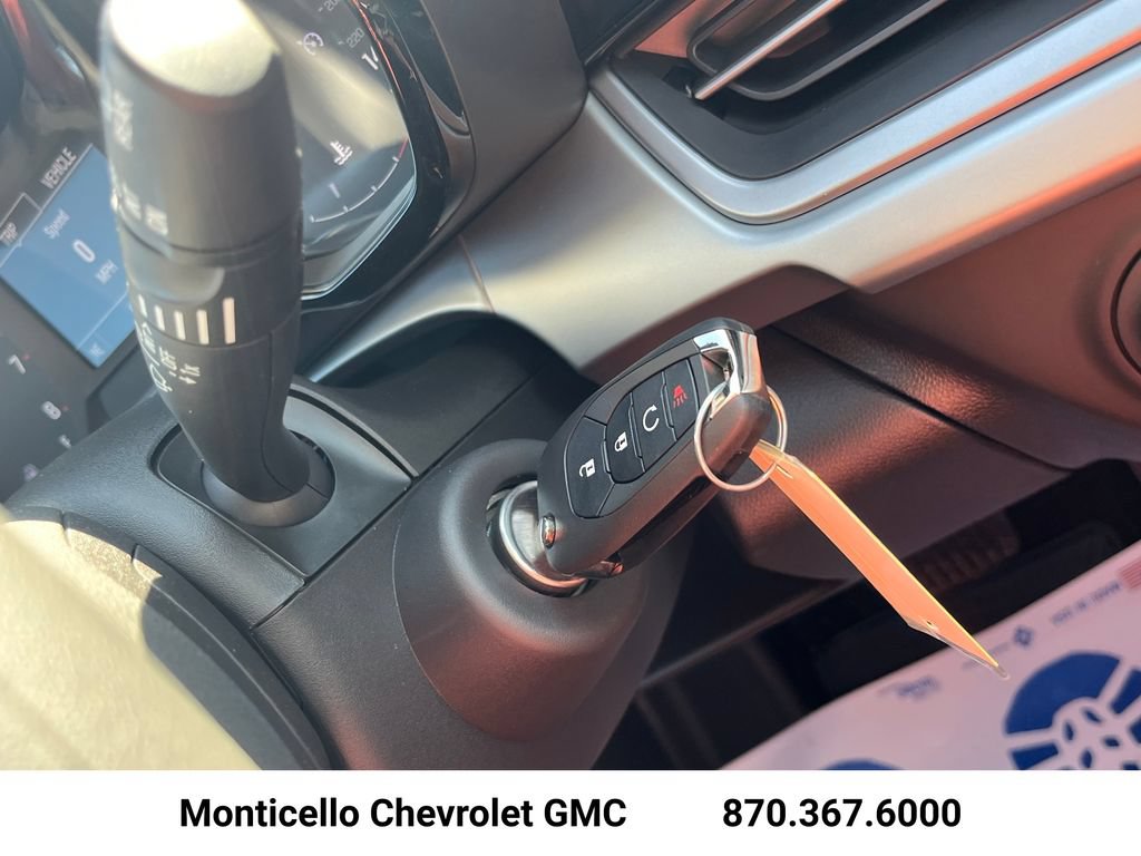New 2026 Chevrolet Trax LS w/ LS Convenience Package FWD image 20