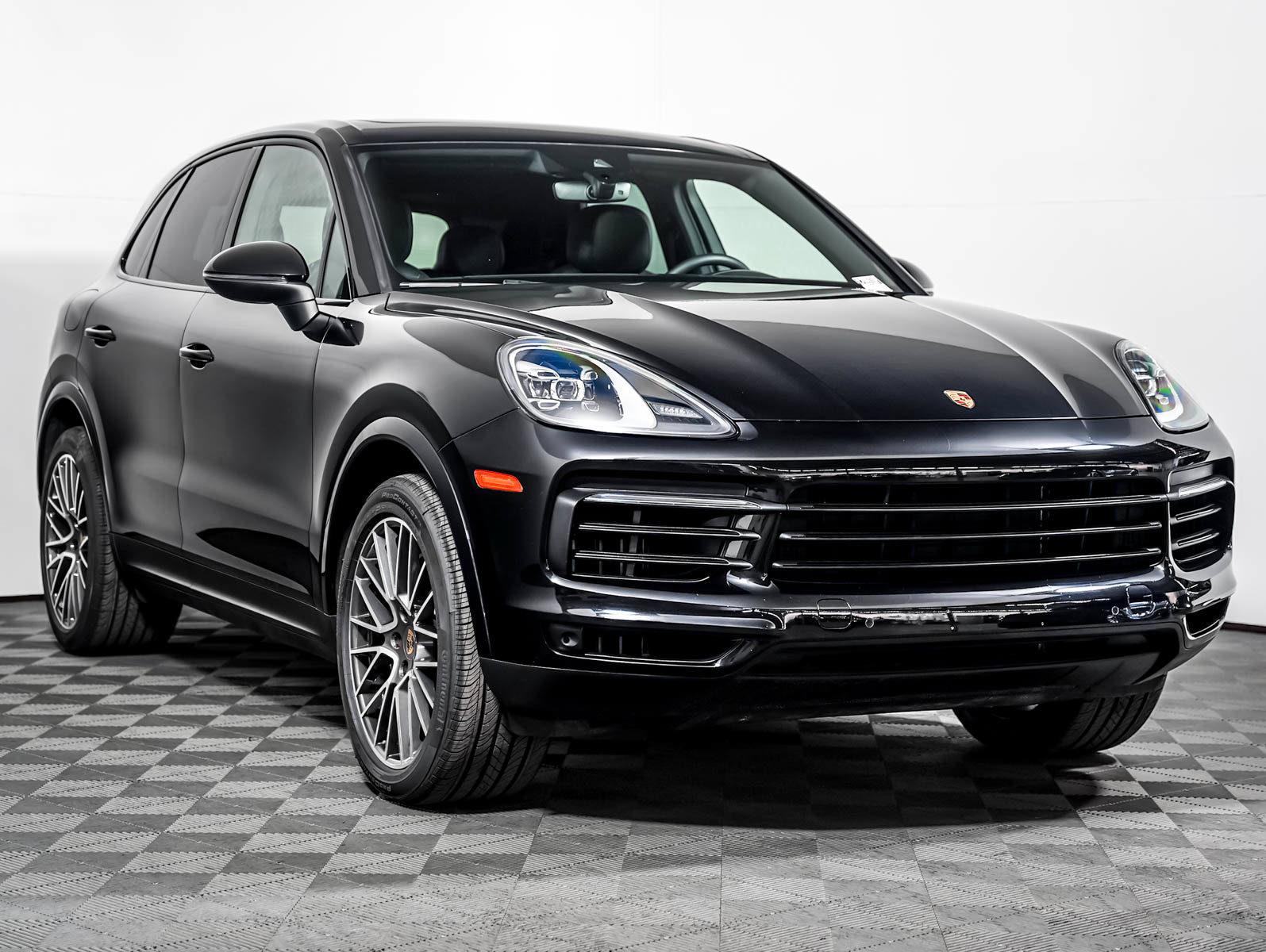 Certified 2023 Porsche Cayenne w/ Premium Package AWD/4WD image 8