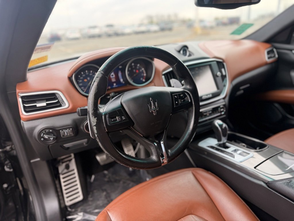 Used 2016 Maserati Ghibli image 11