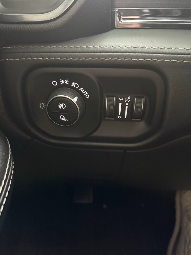 Used 2024 RAM 3500 Limited w/ Night Edition AWD/4WD image 35