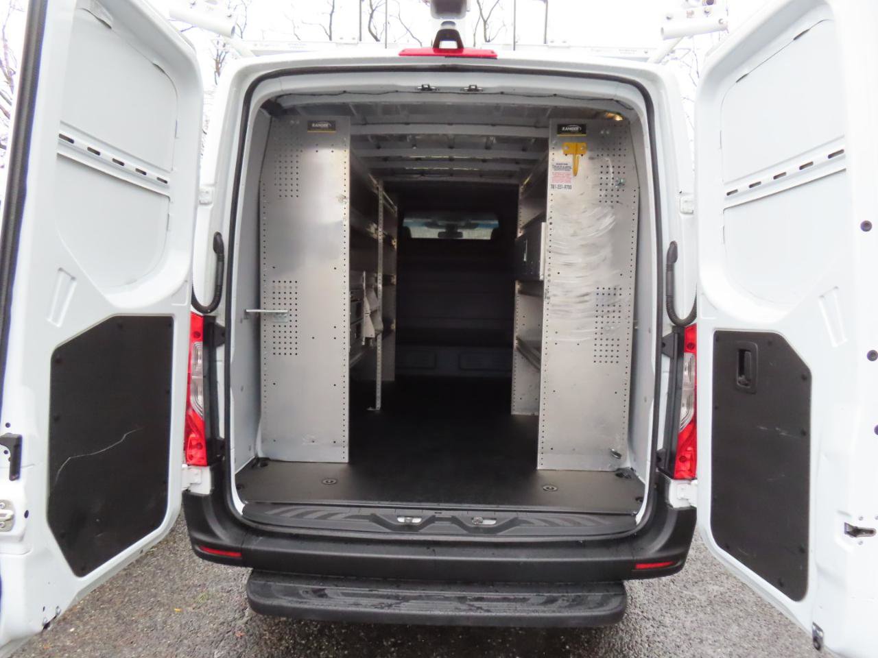 Used 2020 Mercedes-Benz Sprinter 1500 image 16