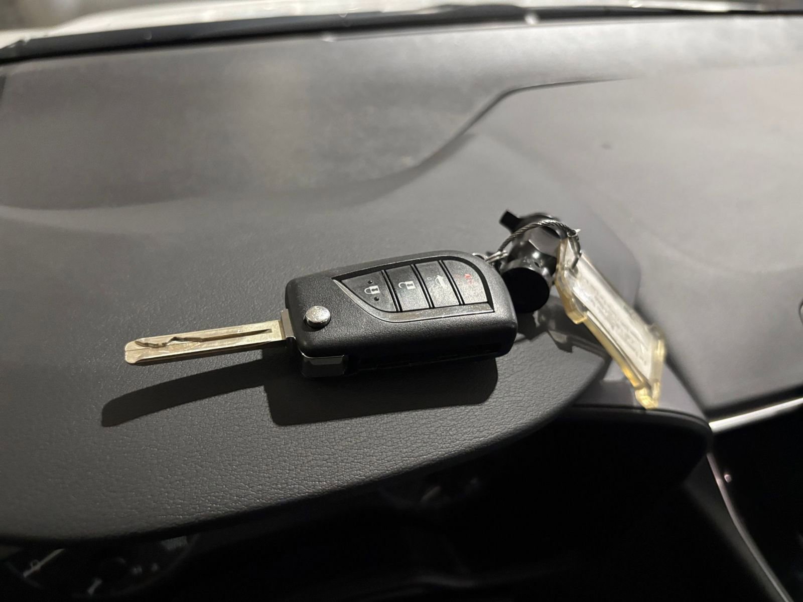 Used 2025 Toyota Corolla LE image 21