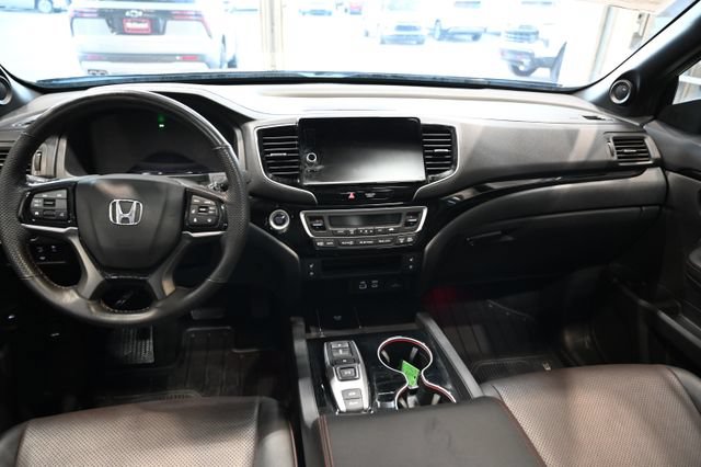Used 2024 Honda Ridgeline Black Edition image 14