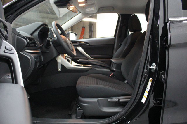 New 2026 Mitsubishi Eclipse Cross ES image 6