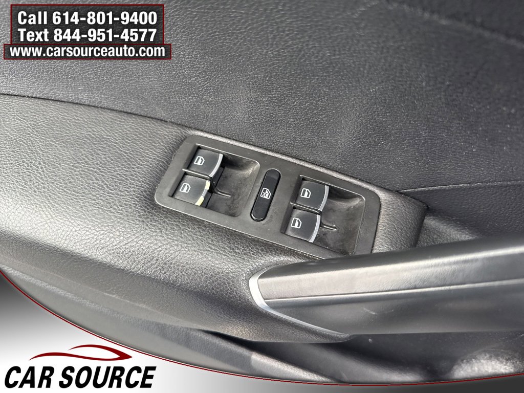 Used 2017 Volkswagen Passat 1.8T S image 19