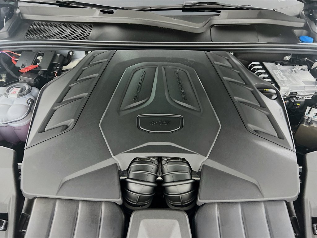 New 2026 Porsche Cayenne S AWD/4WD image 32