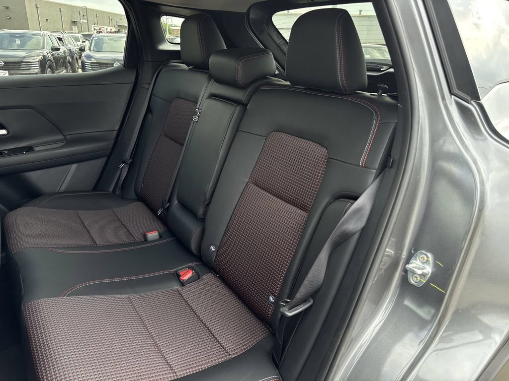 New 2026 Nissan Kicks SR w/ Cold Weather Package FWD image 24