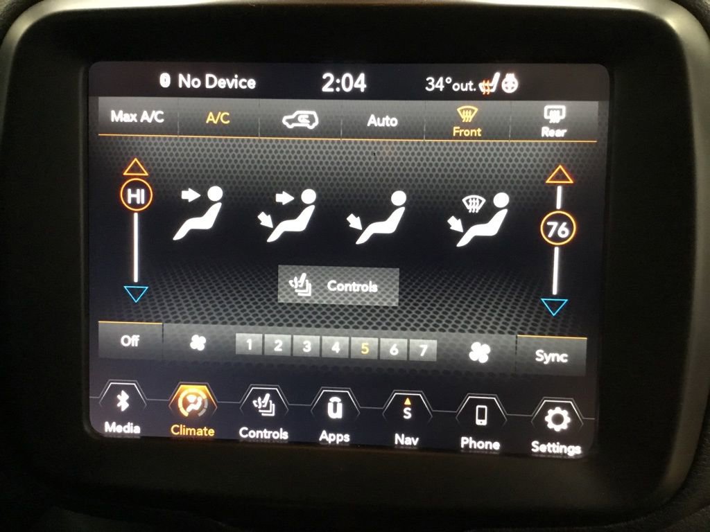 Used 2023 Jeep Renegade Trailhawk w/ Trailhawk Elite Group AWD/4WD image 26