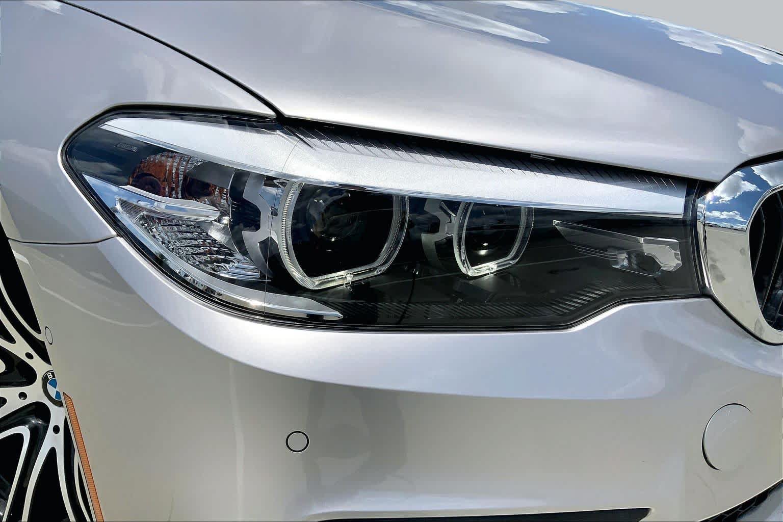 Used 2019 BMW 540i w/ M Sport Package RWD image 27