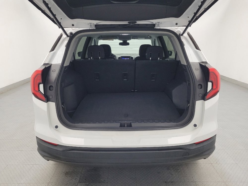 Used 2020 GMC Terrain SLE image 29