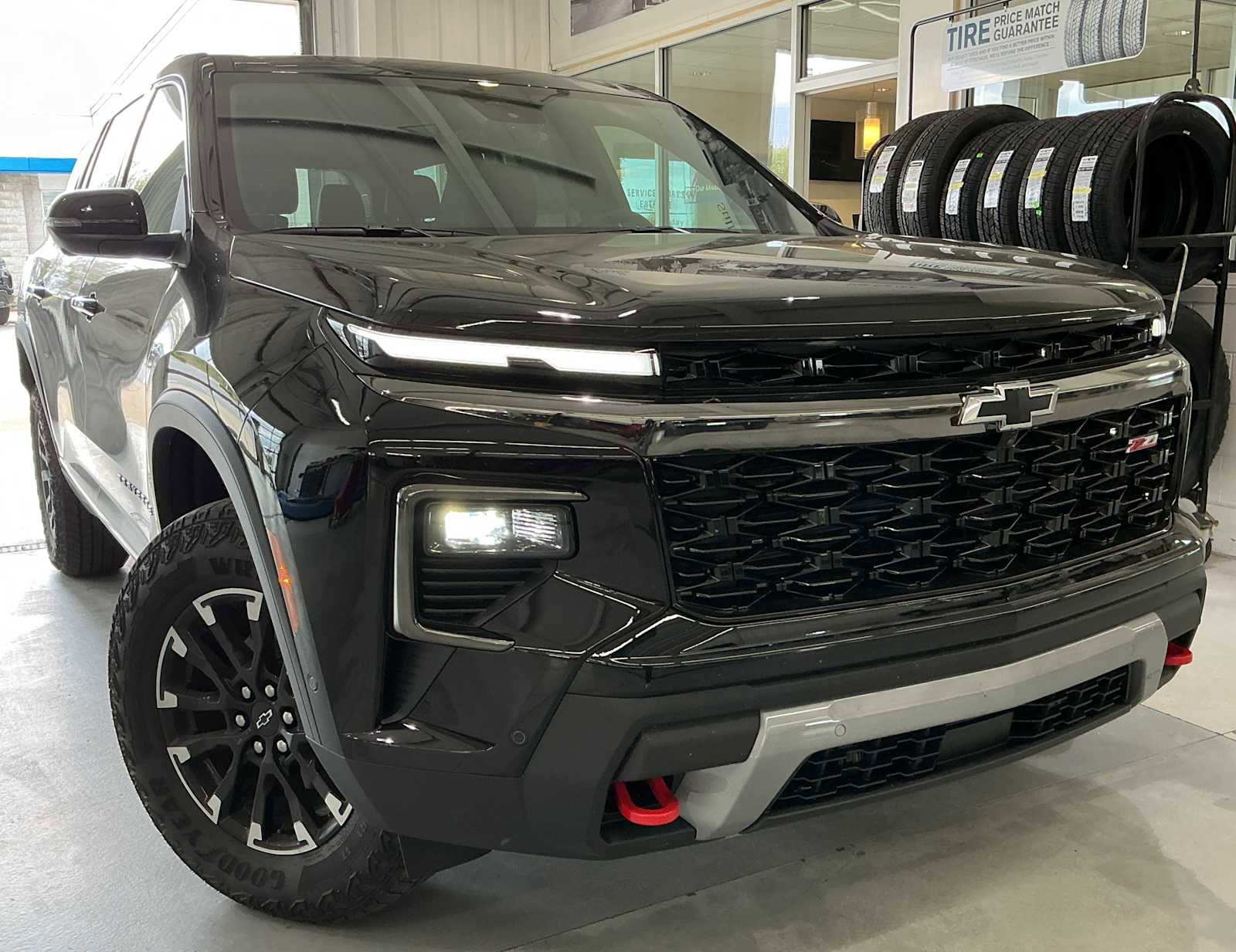 New 2026 Chevrolet Traverse Z71 w/ Enhanced Driving Package image 1