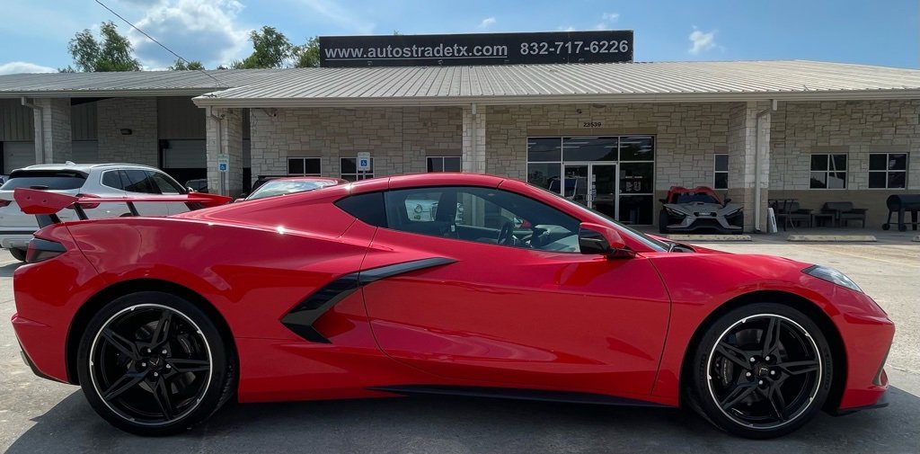 Used 2023 Chevrolet Corvette Stingray Premium Cpe w/ Z51 Performance Package image 8