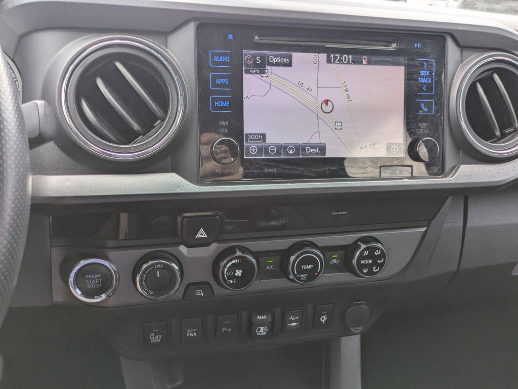 Used 2018 Toyota Tacoma TRD Sport w/ Technology Package AWD/4WD image 13