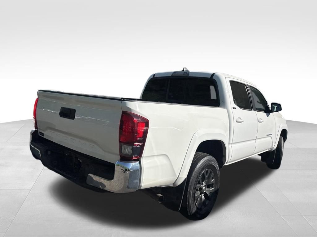 Used 2023 Toyota Tacoma SR5 w/ SR5 Appearance Package image 5