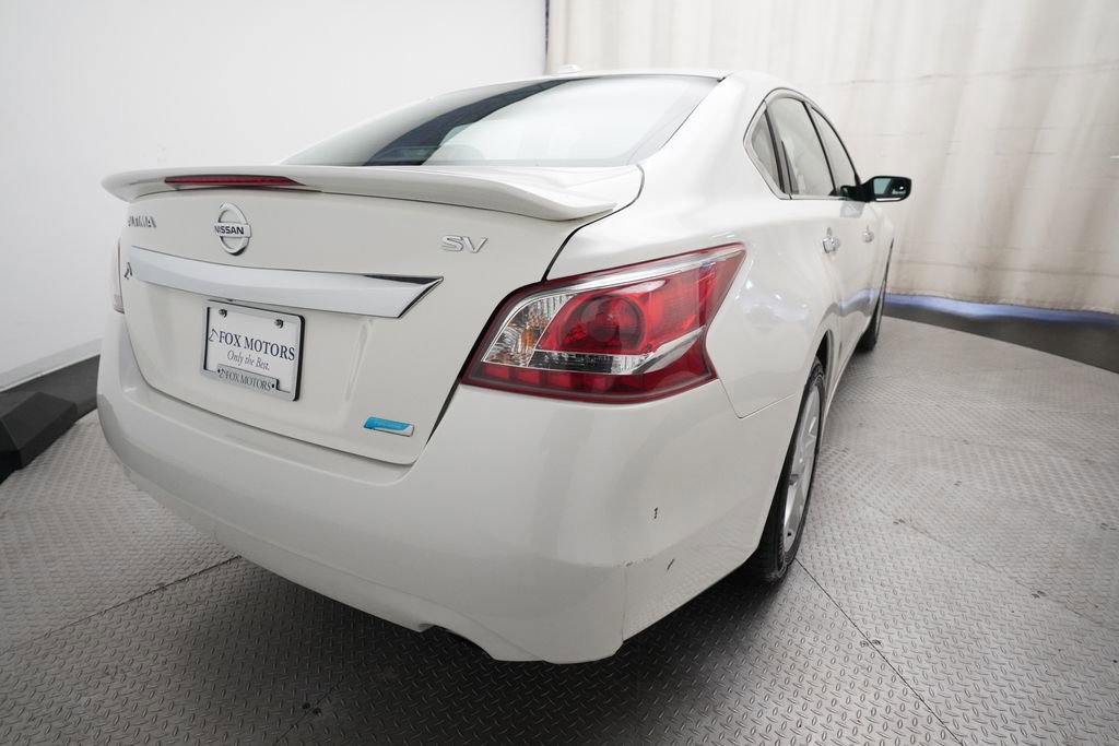 Used 2013 Nissan Altima 2.5 SV FWD image 13