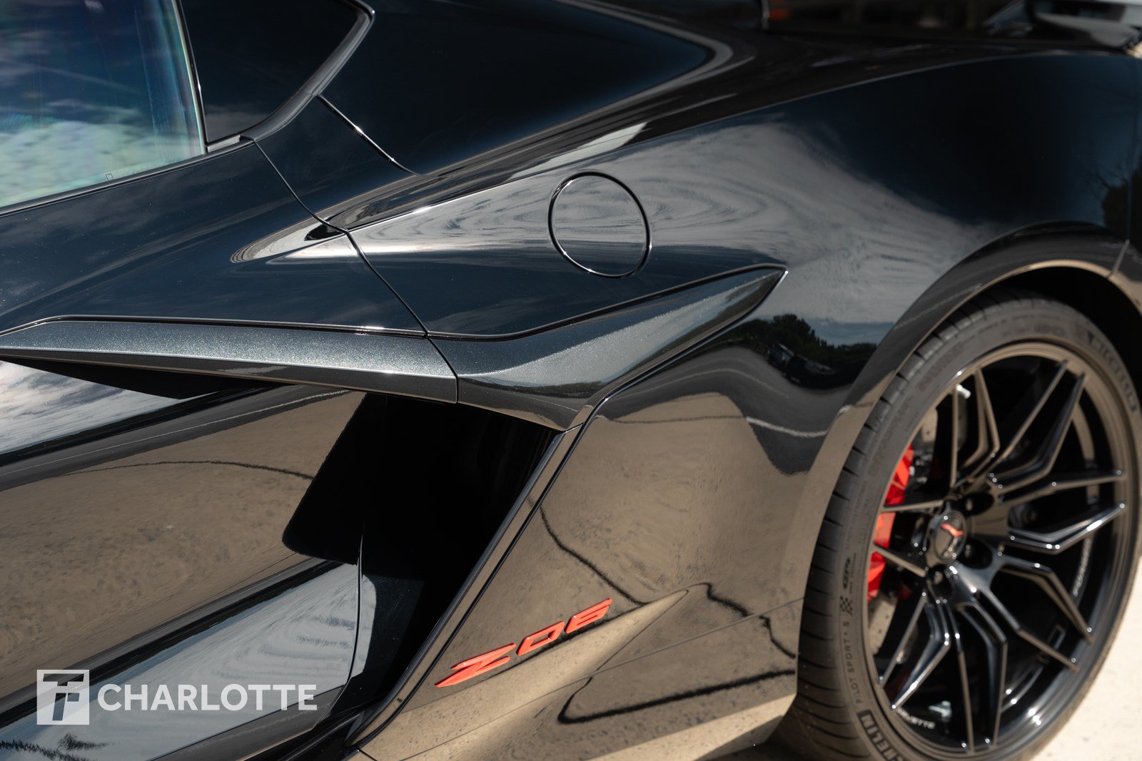 Used 2023 Chevrolet Corvette Z06 RWD image 8