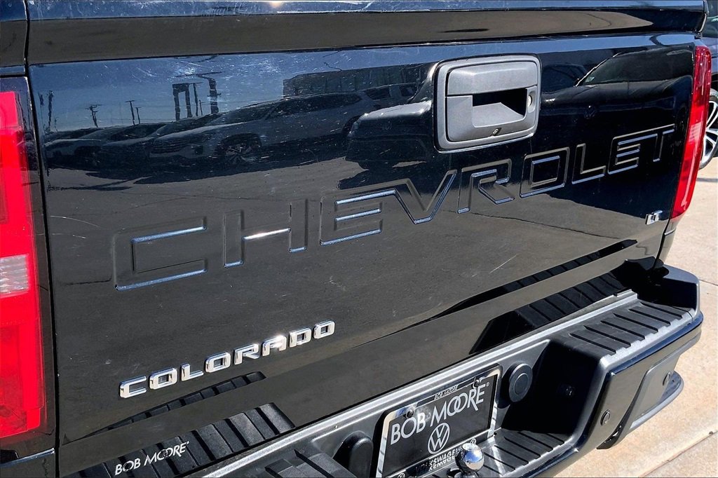 Used 2021 Chevrolet Colorado LT w/ Fleet Safety Package image 8