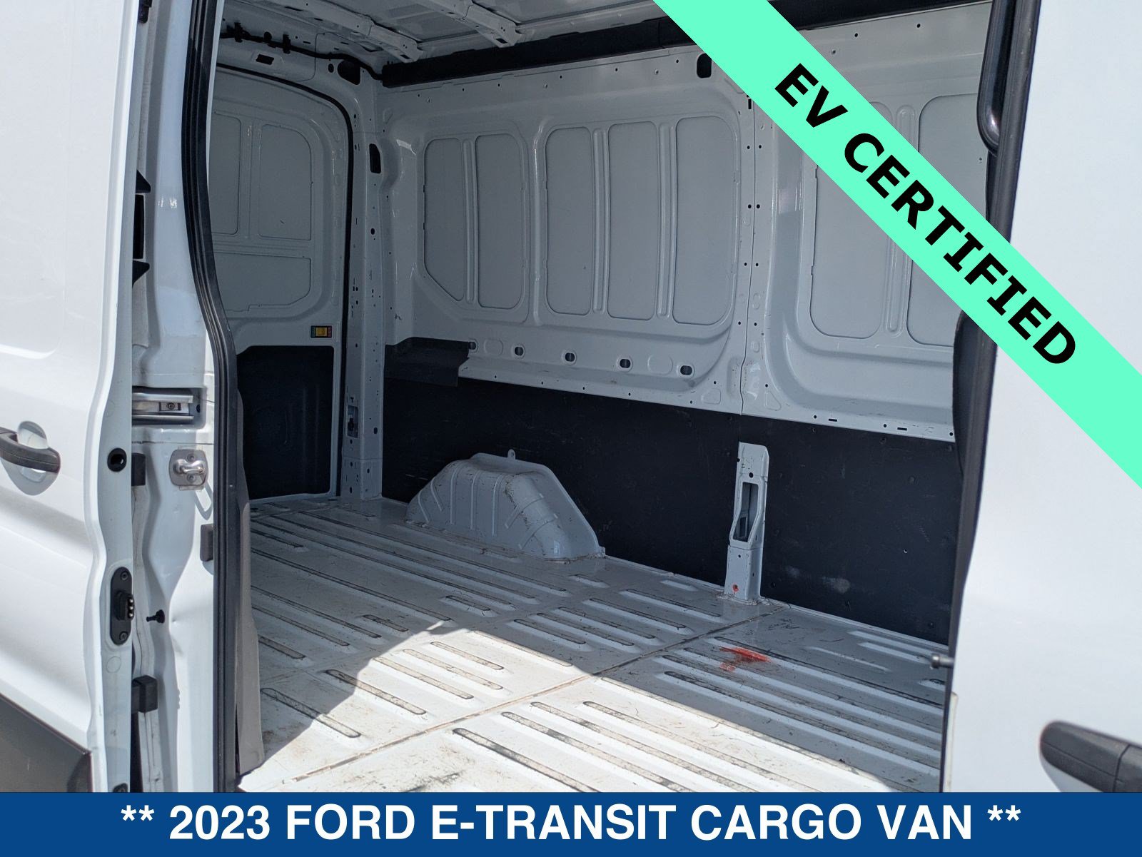 Certified 2023 Ford E-Transit Medium Roof RWD image 16