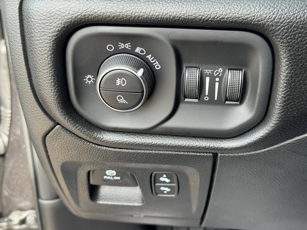 Used 2026 RAM 1500 Big Horn AWD/4WD image 23
