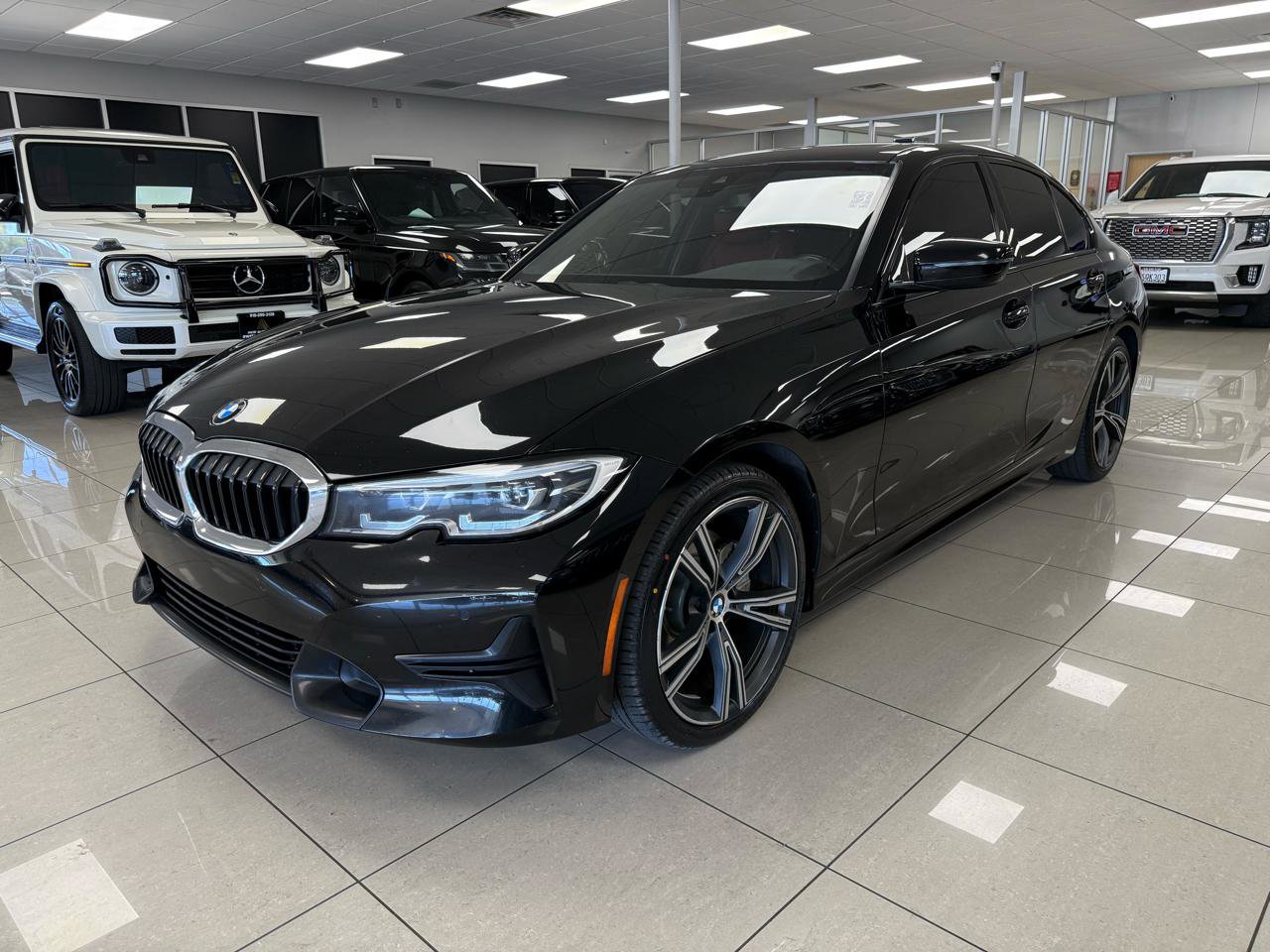 Used 2022 BMW 330i Sedan w/ Driving Assistance Package image 9