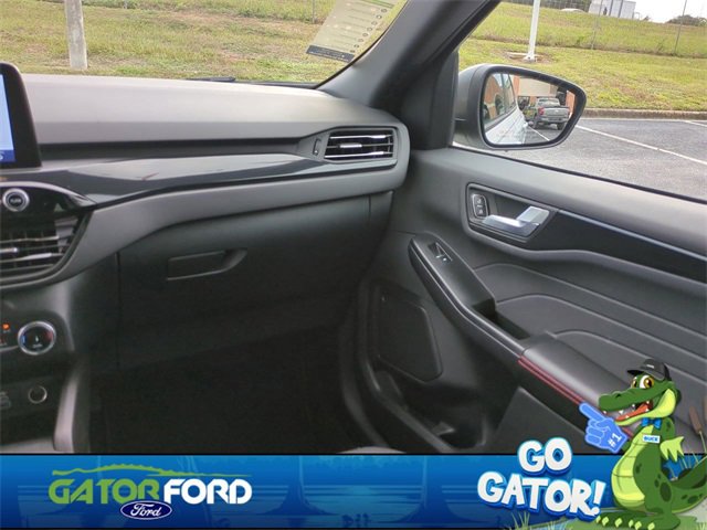 Used 2025 Ford Escape ST-Line image 18