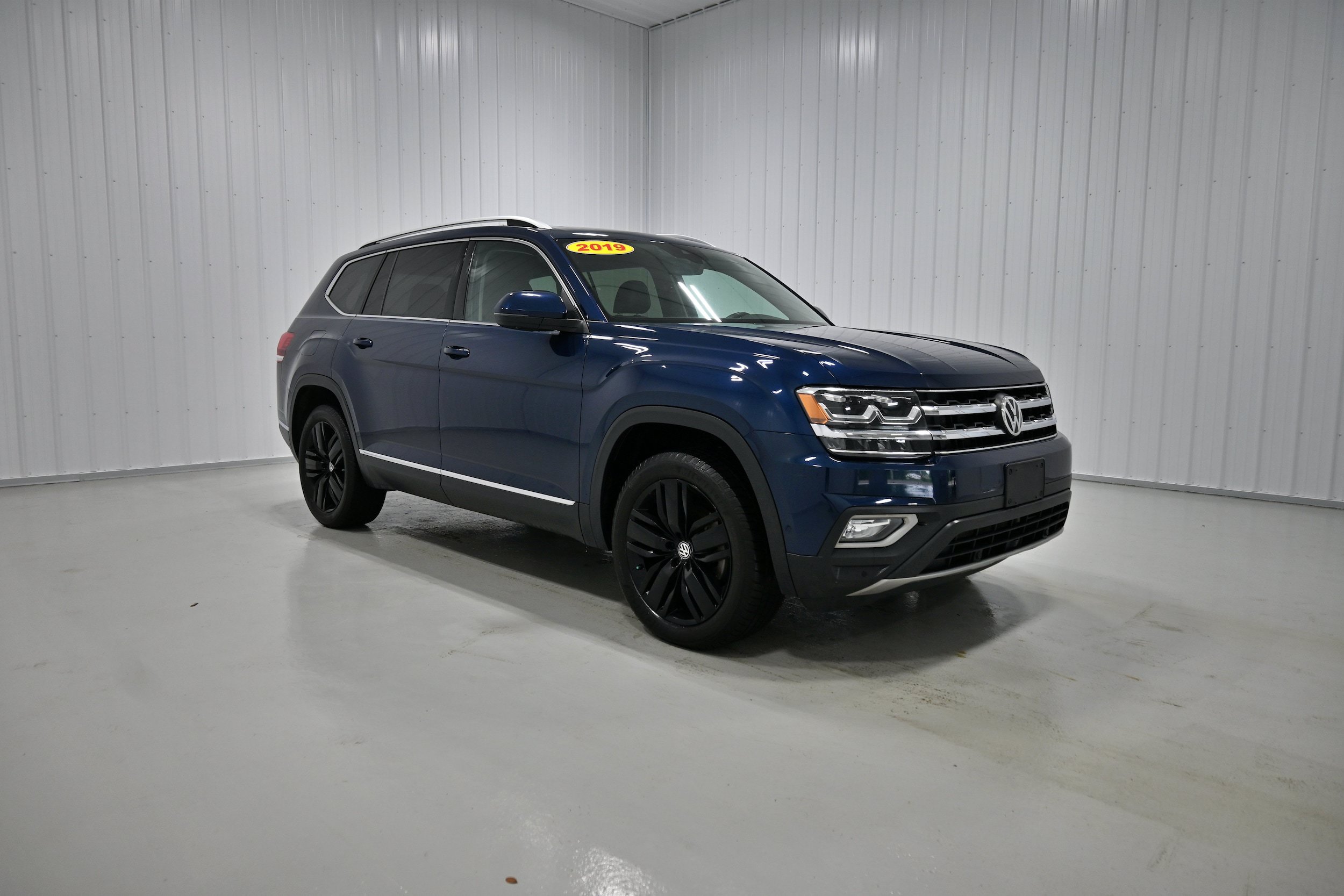 Used 2019 Volkswagen Atlas SEL Premium AWD/4WD image 3