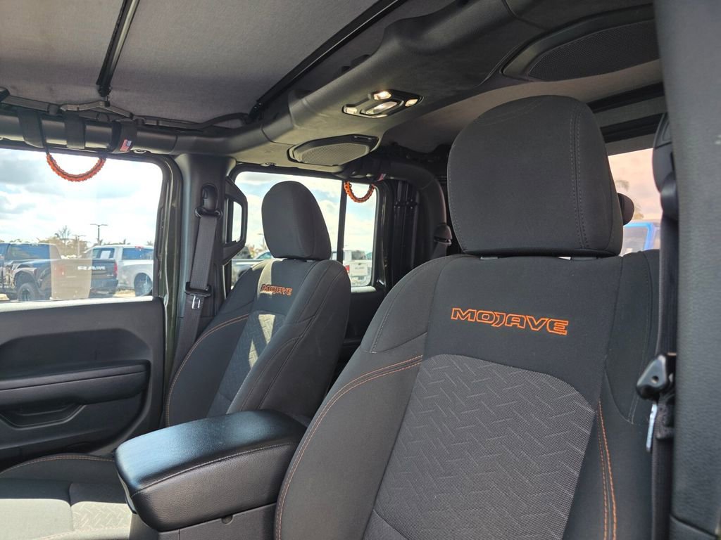 Used 2023 Jeep Gladiator Mojave image 20