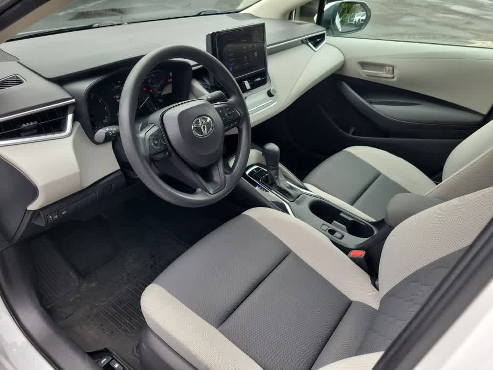 Used 2023 Toyota Corolla LE image 23
