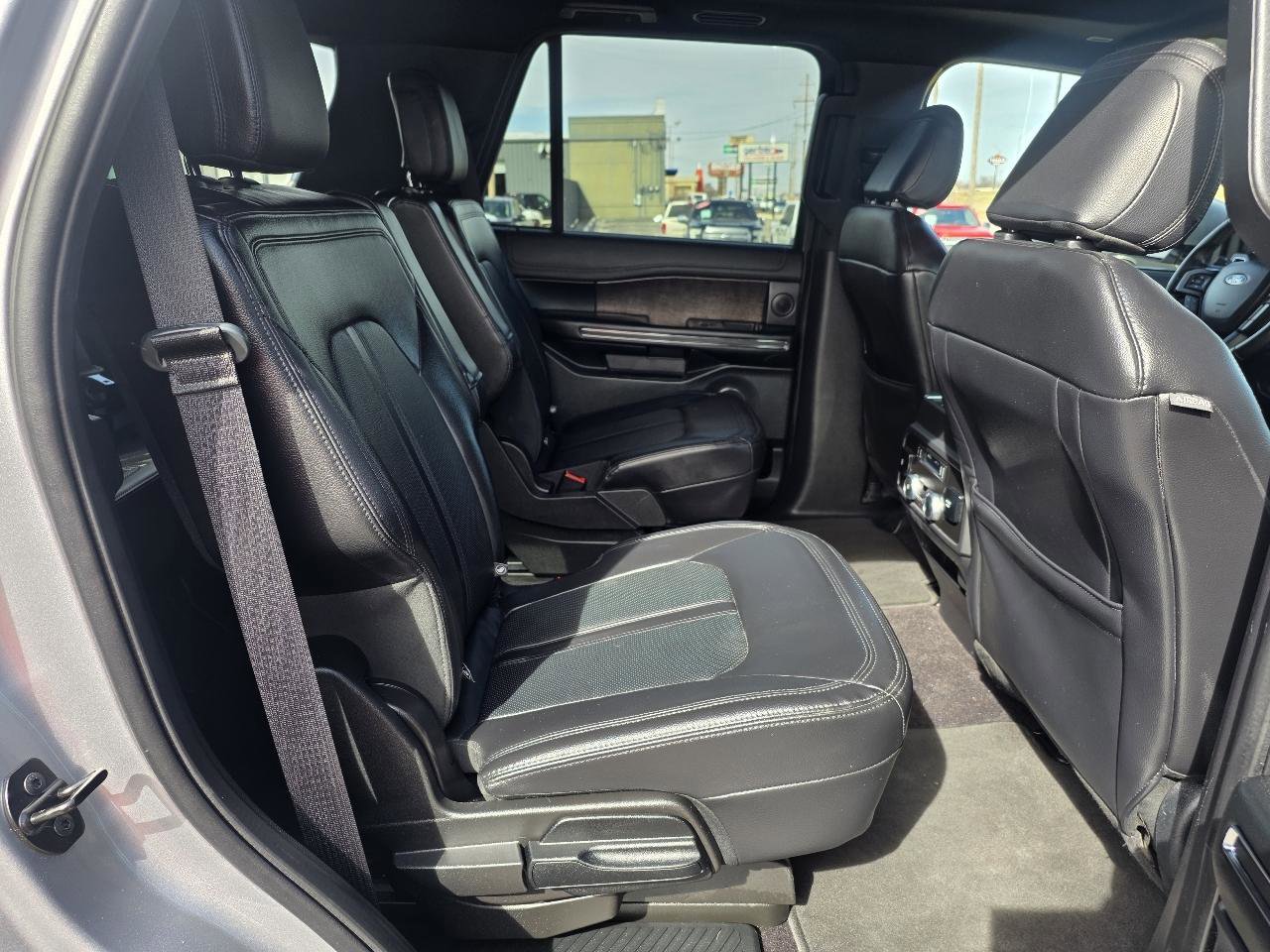 Used 2021 Ford Expedition Limited RWD image 15