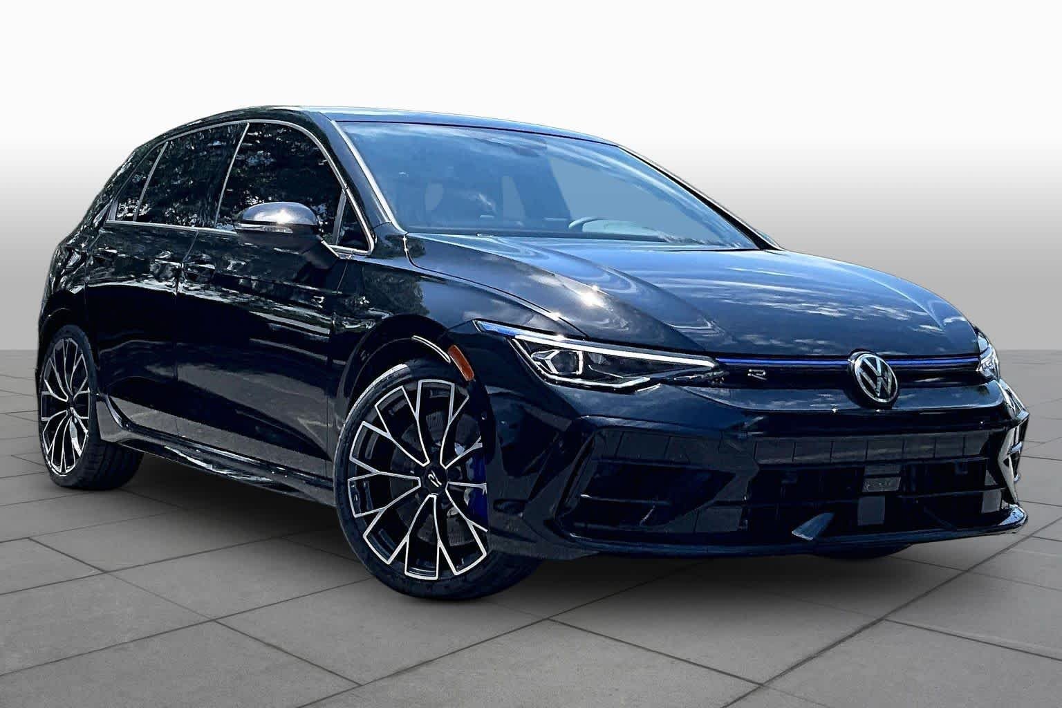 New 2026 Volkswagen Golf AWD/4WD image 2