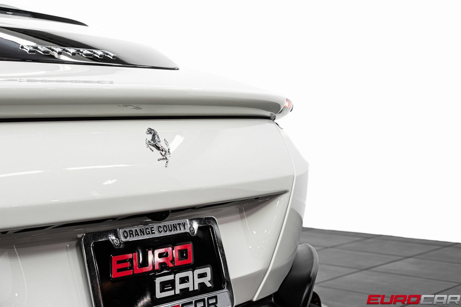 Used 2025 Ferrari Roma Spider RWD image 22