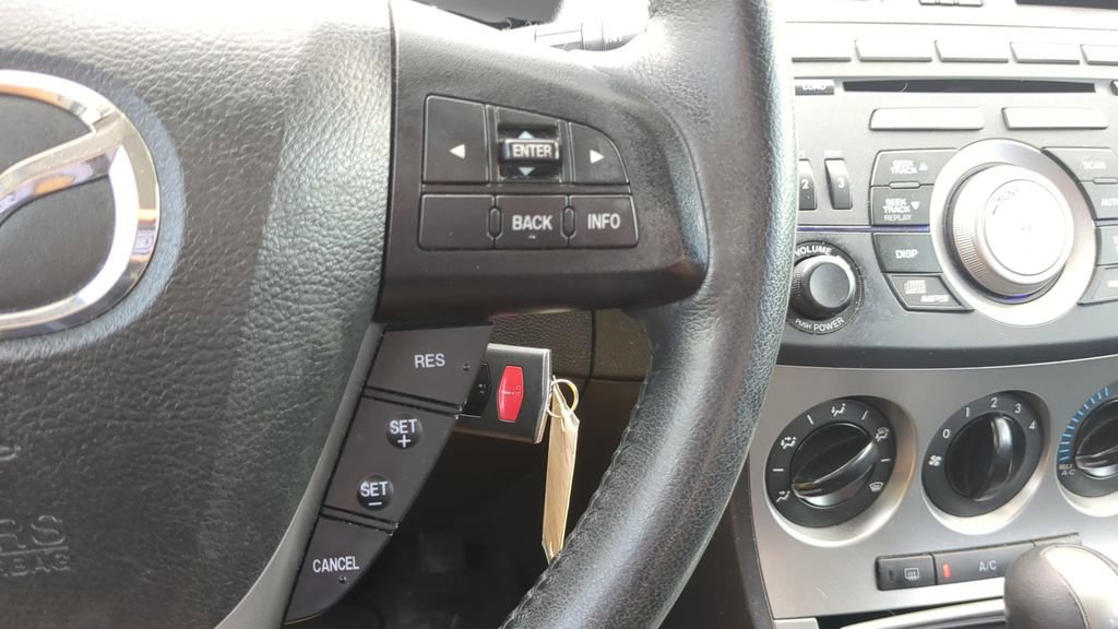 Used 2011 MAZDA MAZDA3 s Sport image 21