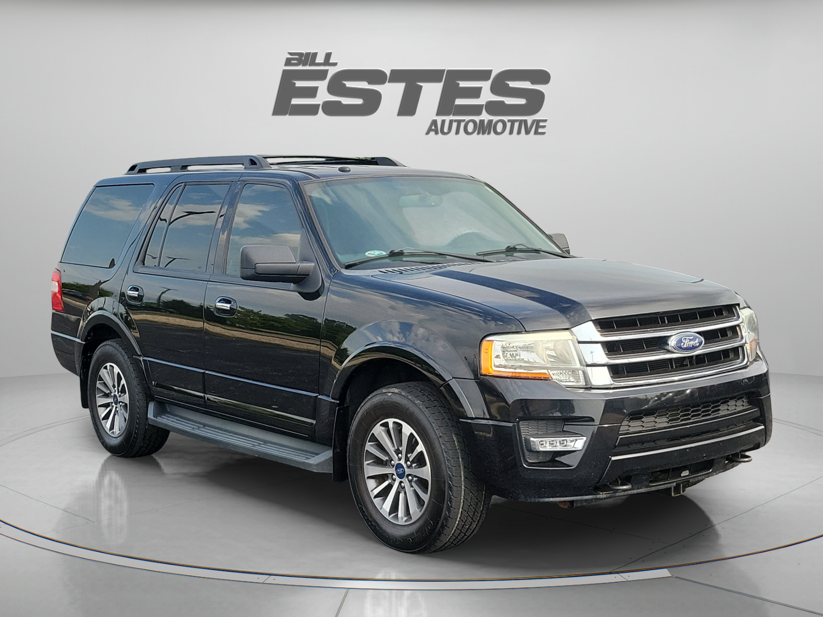 Used 2017 Ford Expedition XLT AWD/4WD image 5