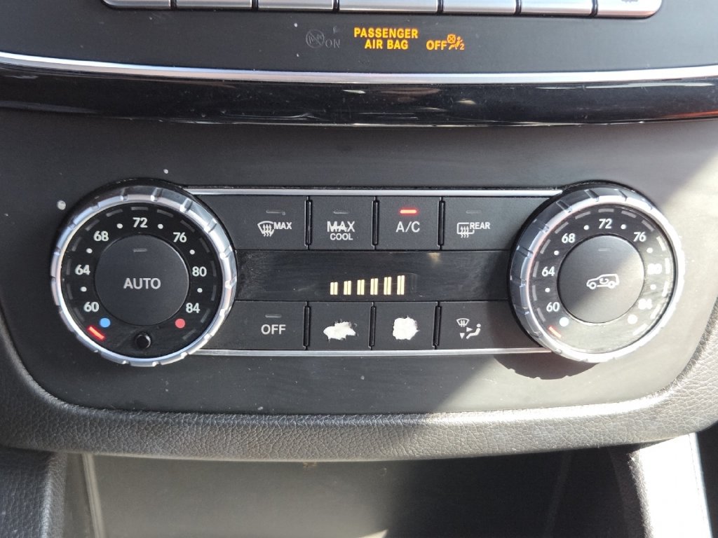 Used 2018 Mercedes-Benz GLS 450 4MATIC image 37