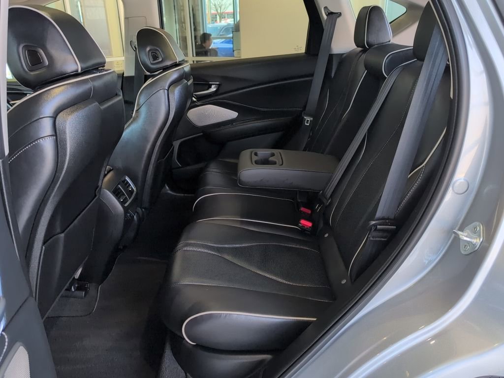 Certified 2025 Acura RDX SH-AWD w/ Advance Package image 35