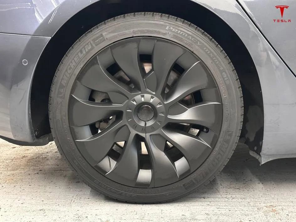 Used 2018 Tesla Model 3 Long Range image 37