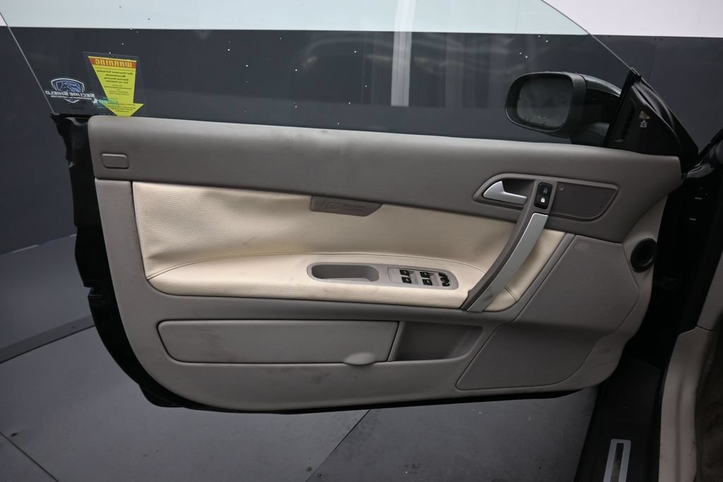 Used 2011 Volvo C70 T5 FWD image 9