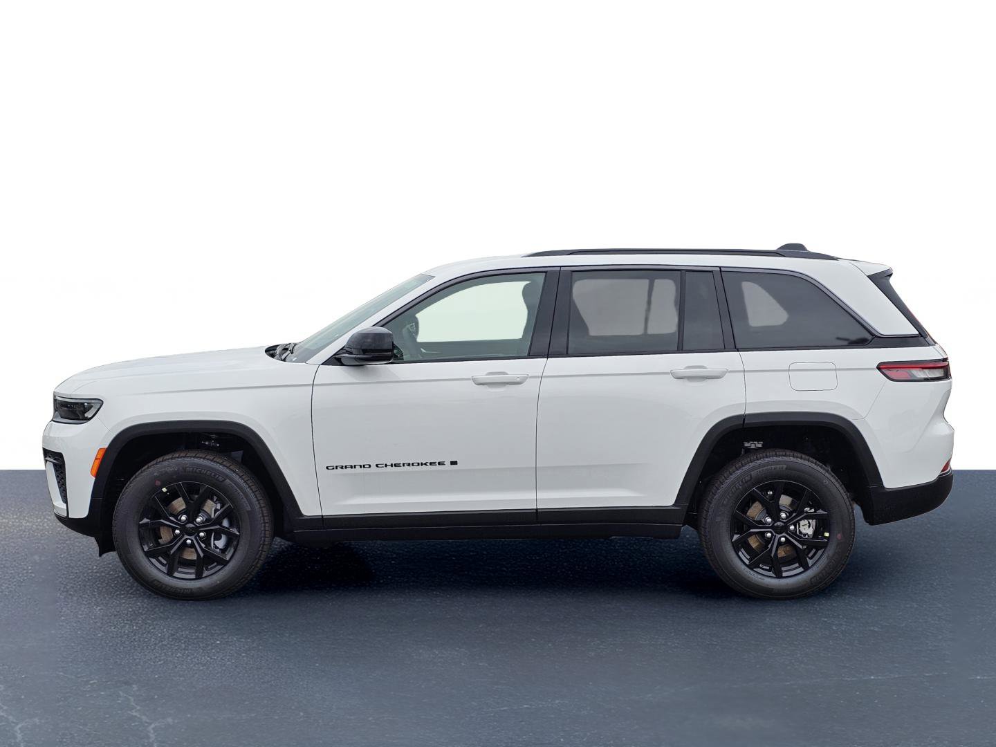 New 2026 Jeep Grand Cherokee Altitude RWD image 13