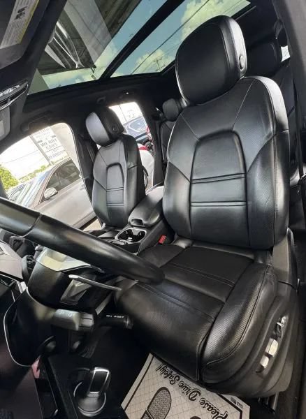 Used 2019 Porsche Cayenne AWD/4WD image 19