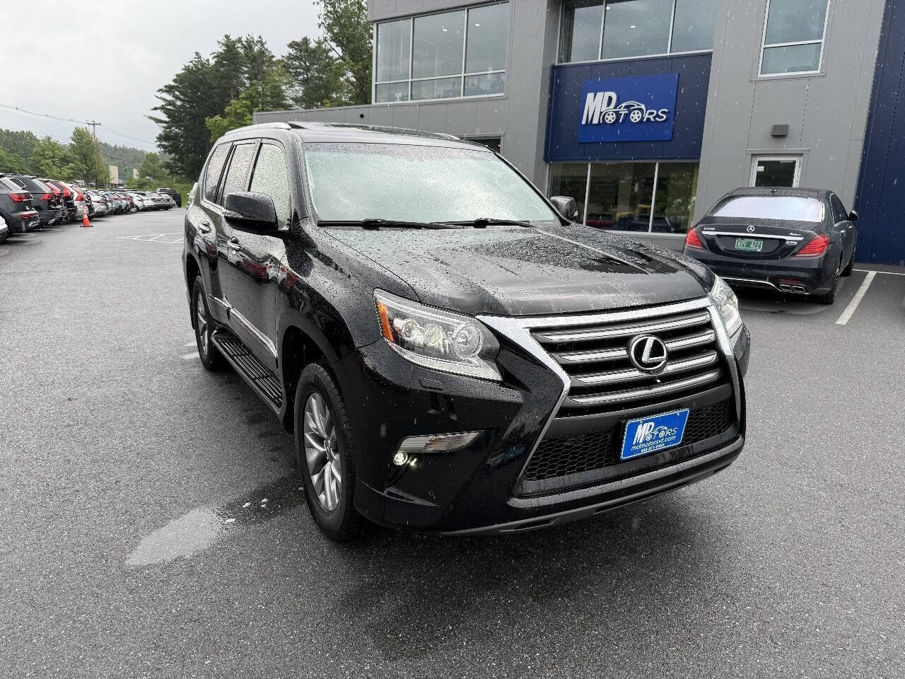 Used 2017 Lexus GX 460 Luxury w/ Preferred Accessory Package AWD/4WD image 4