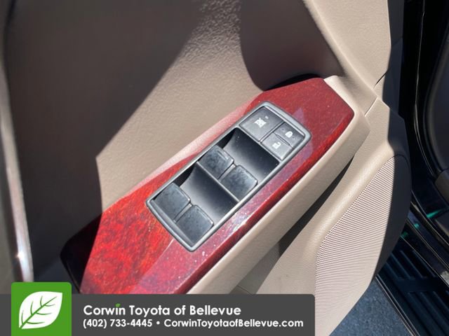 Used 2016 Lexus GX 460 w/ Premium Package AWD/4WD image 19