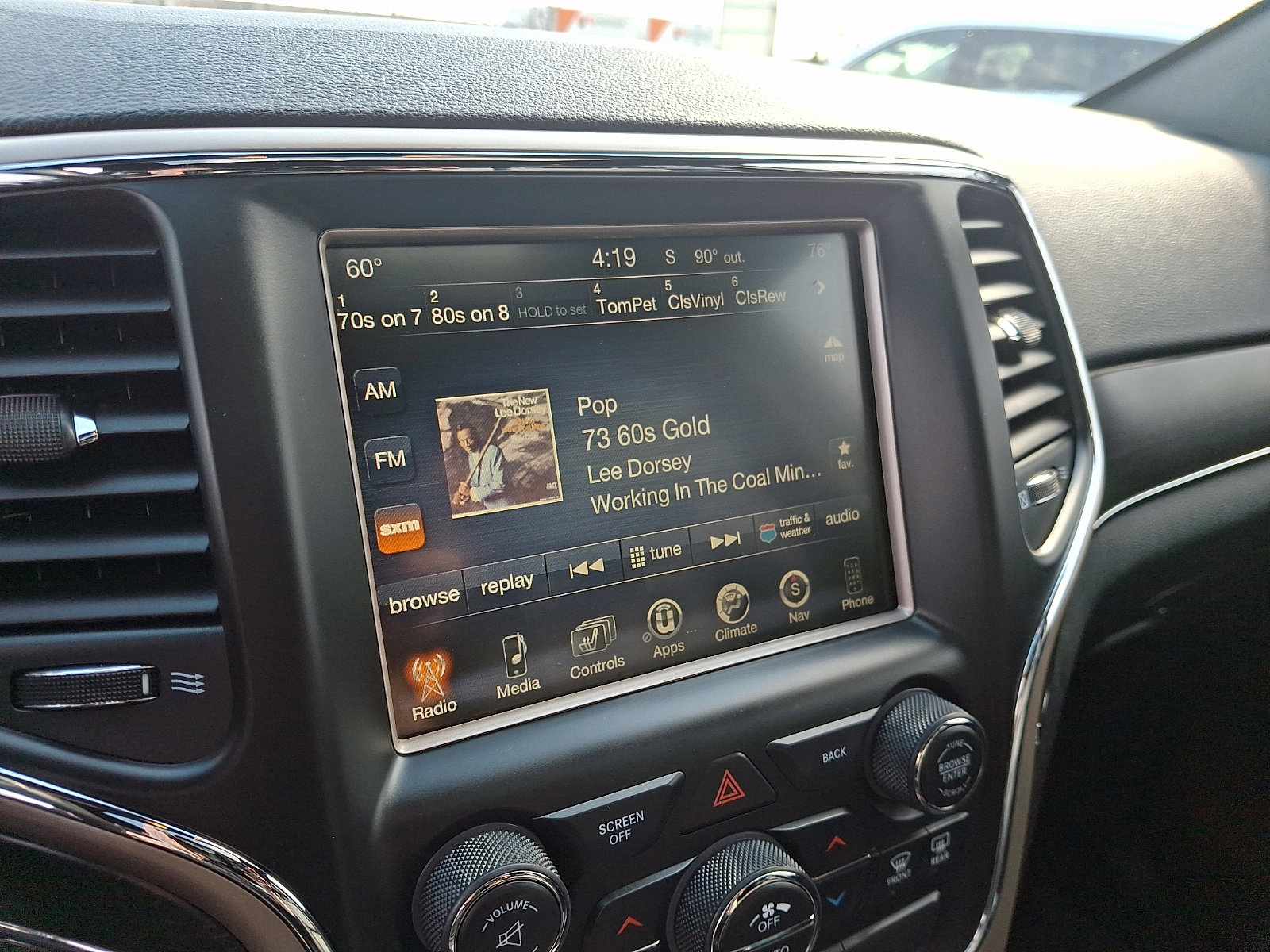 Used 2015 Jeep Grand Cherokee Limited AWD/4WD image 18